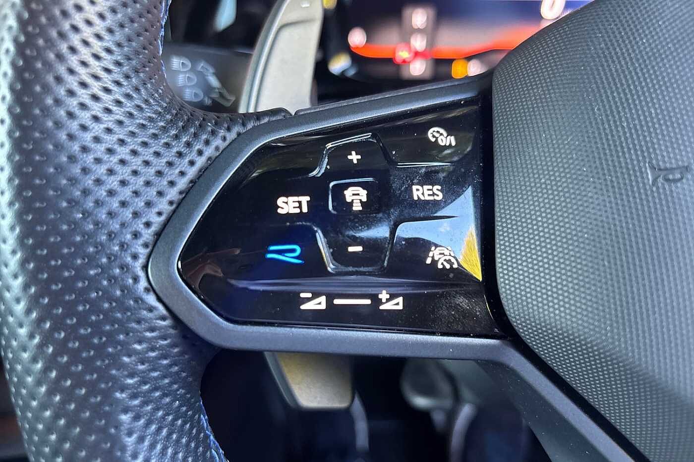 Volkswagen Golf R