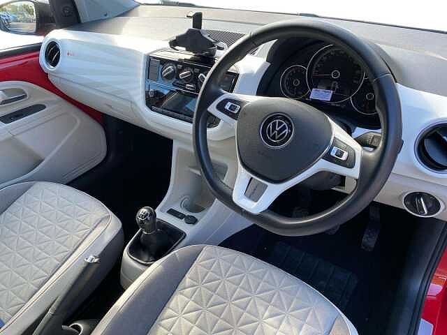 Volkswagen up!