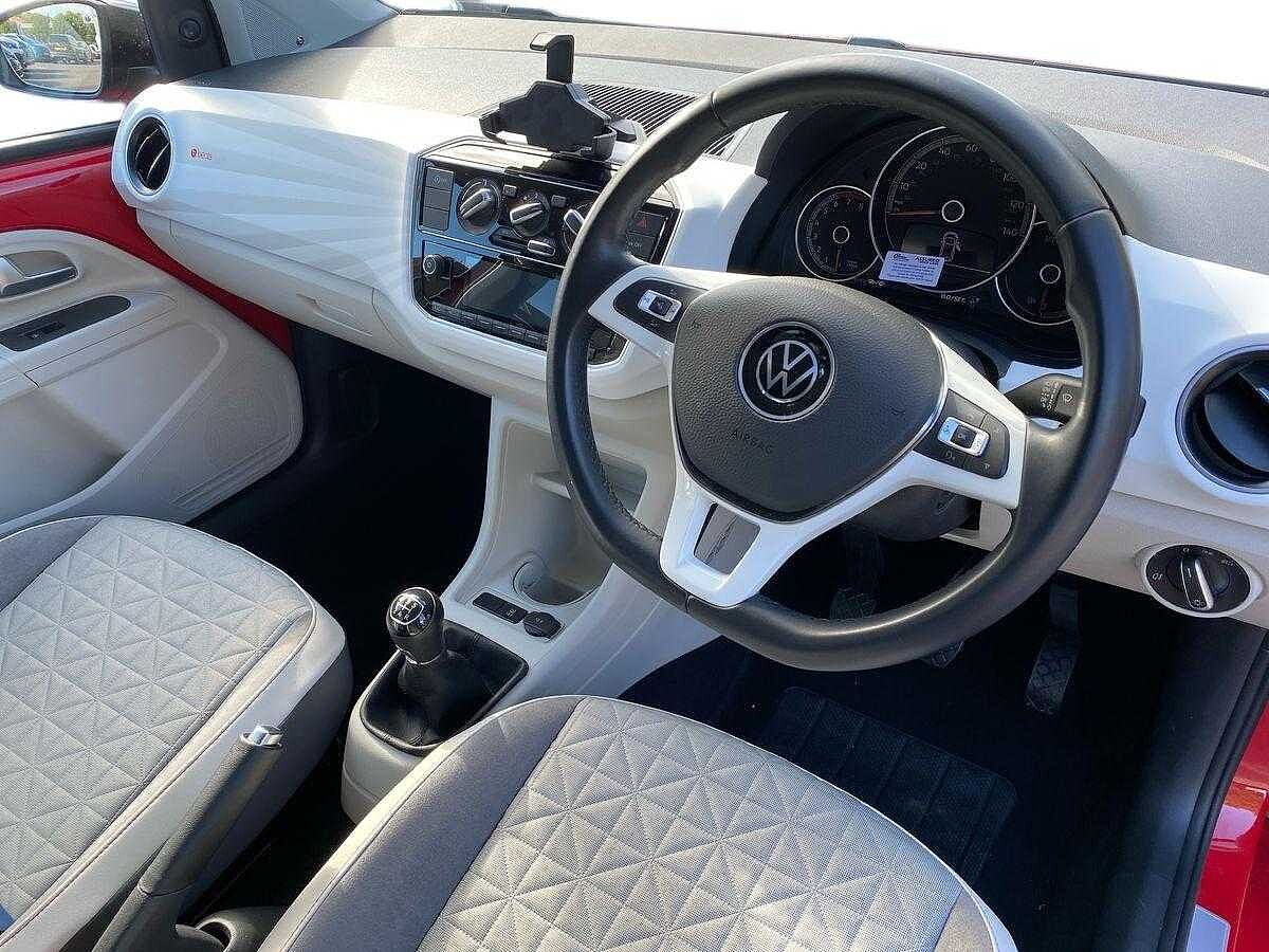 Volkswagen up!