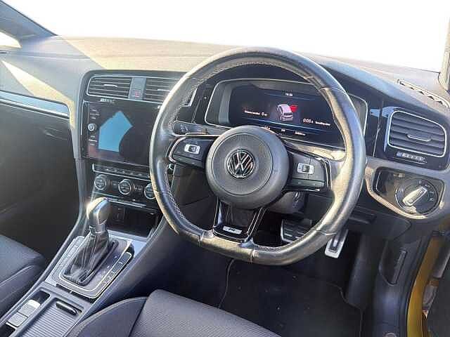 Volkswagen Golf R