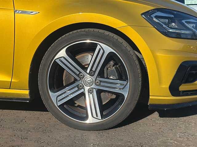 Volkswagen Golf R