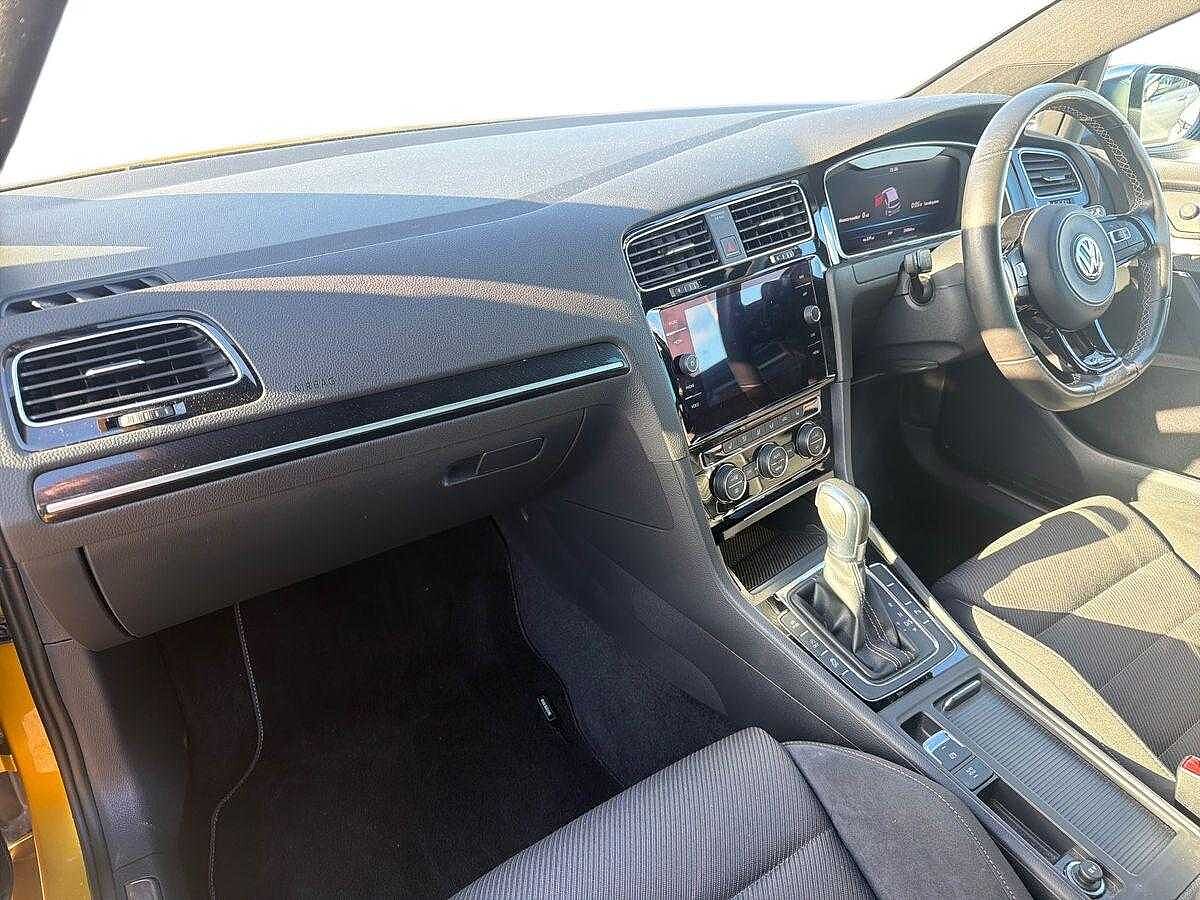 Volkswagen Golf R