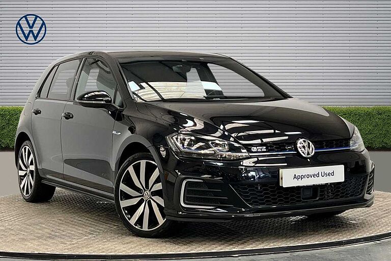 Volkswagen Golf 1.4 TSI GTE Advance 5dr DSG