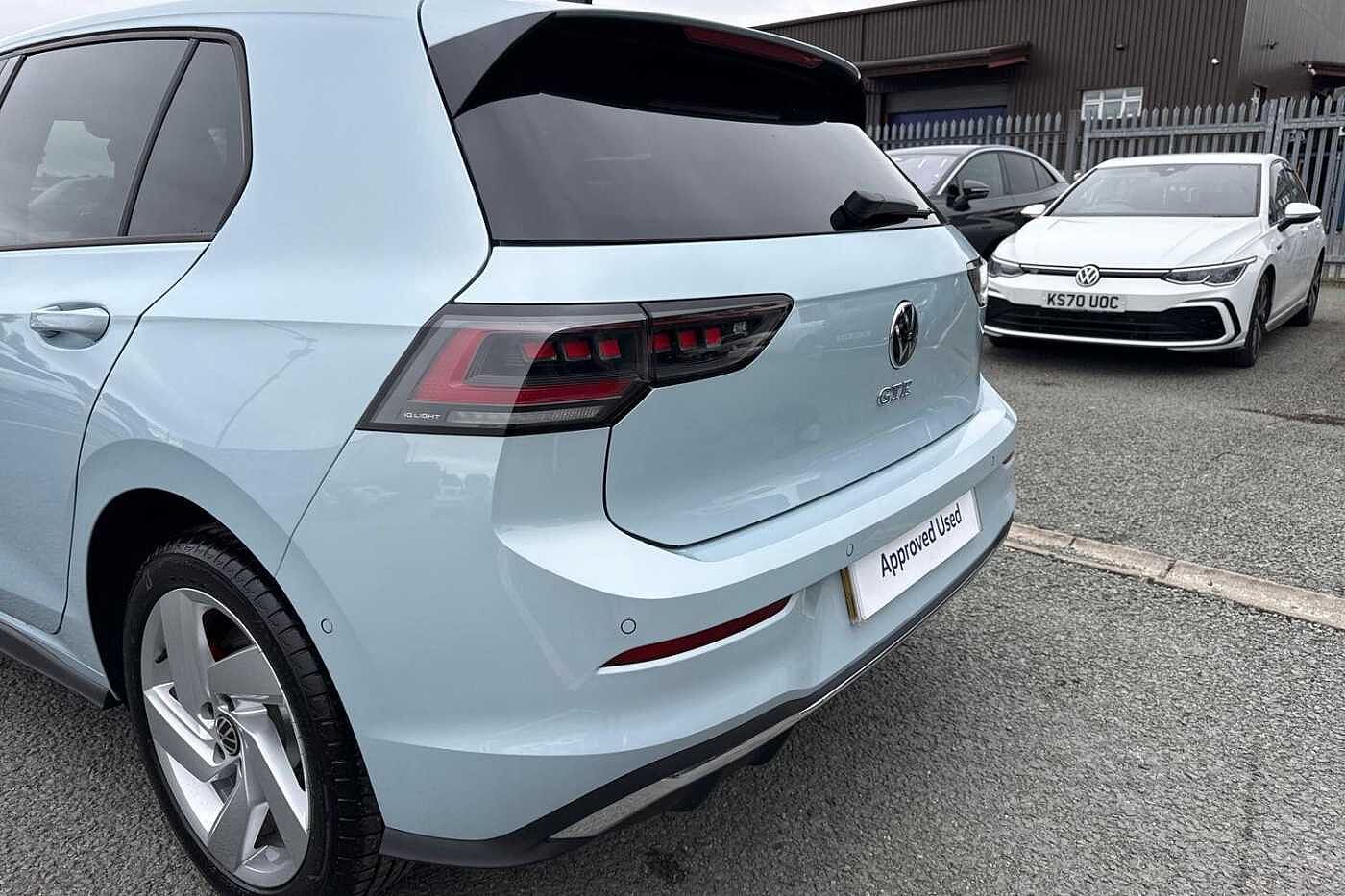 Volkswagen Golf GTE