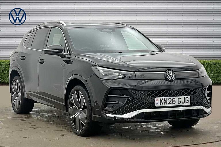 Volkswagen Tiguan 1.5 TSI 272 eHybrid R-Line 5dr DSG⭐ Sunroof, Towbar, Parking pack⭐