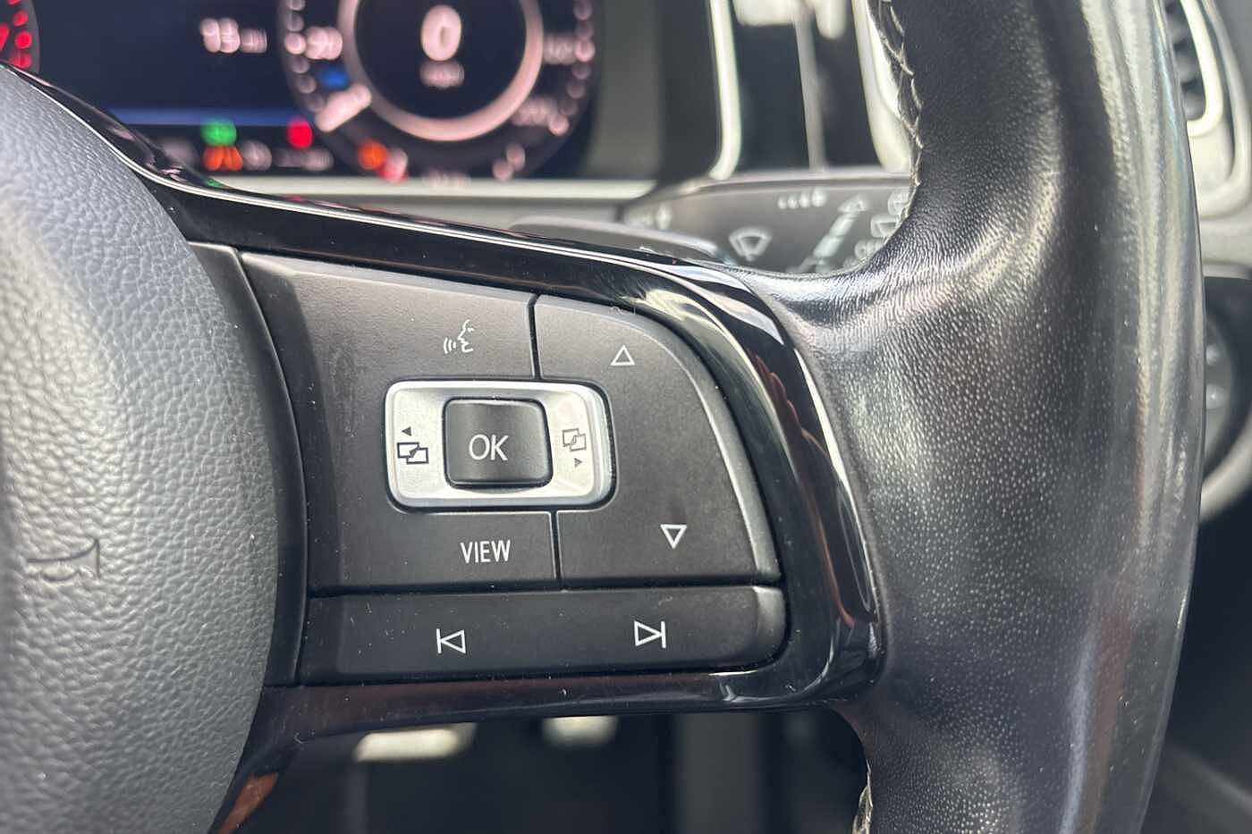 Volkswagen Golf R