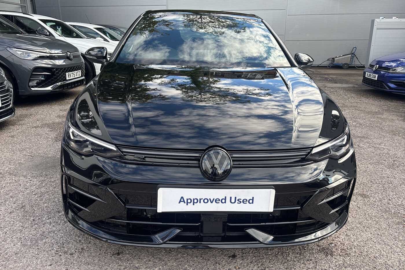 Volkswagen Golf R