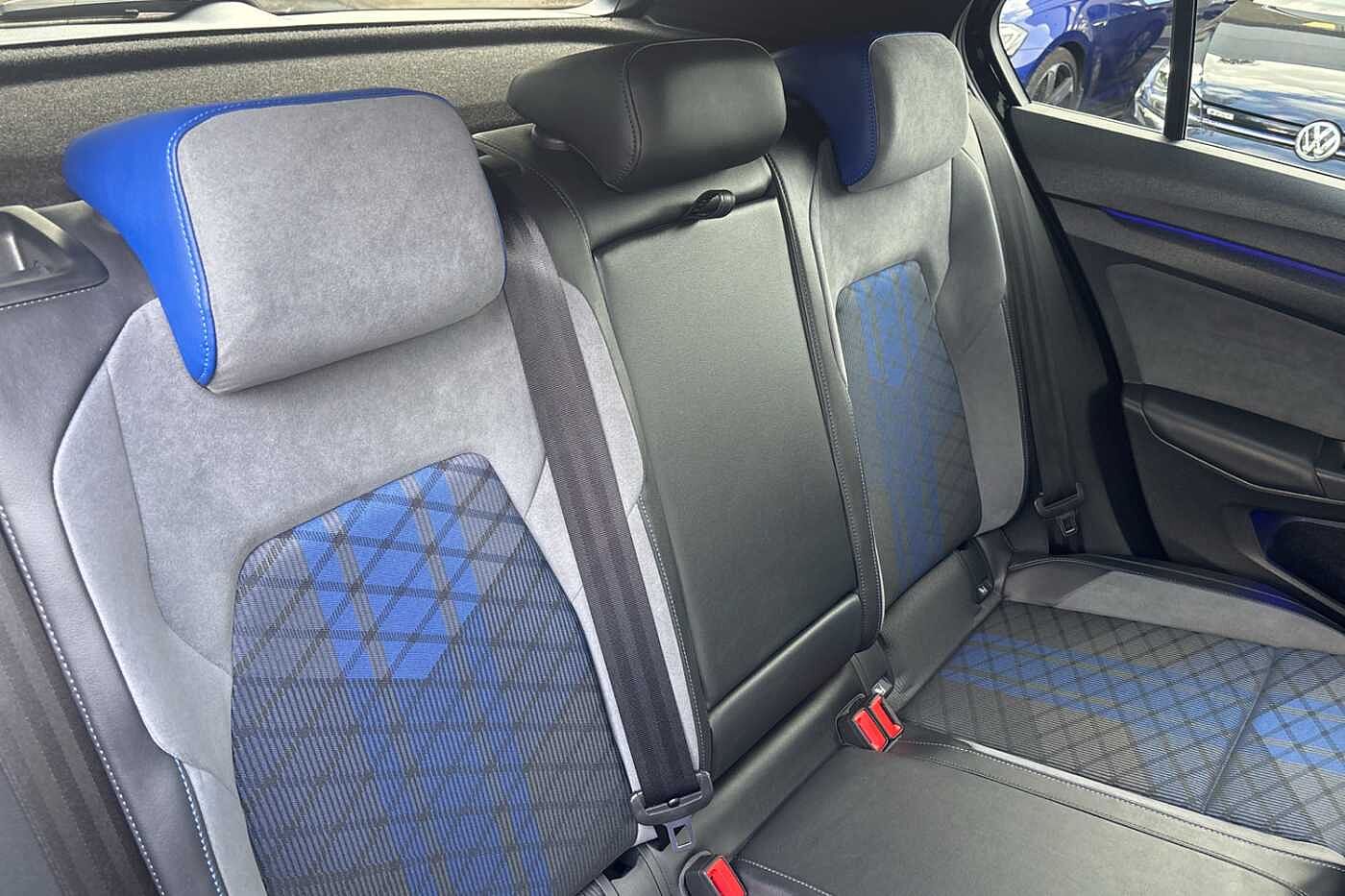 Volkswagen Golf R