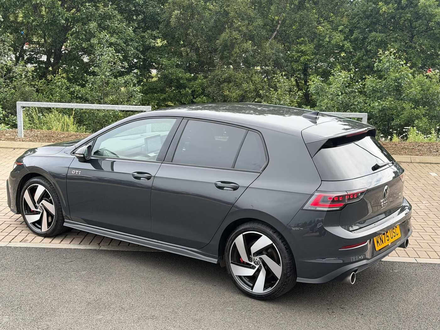 Volkswagen Golf GTI