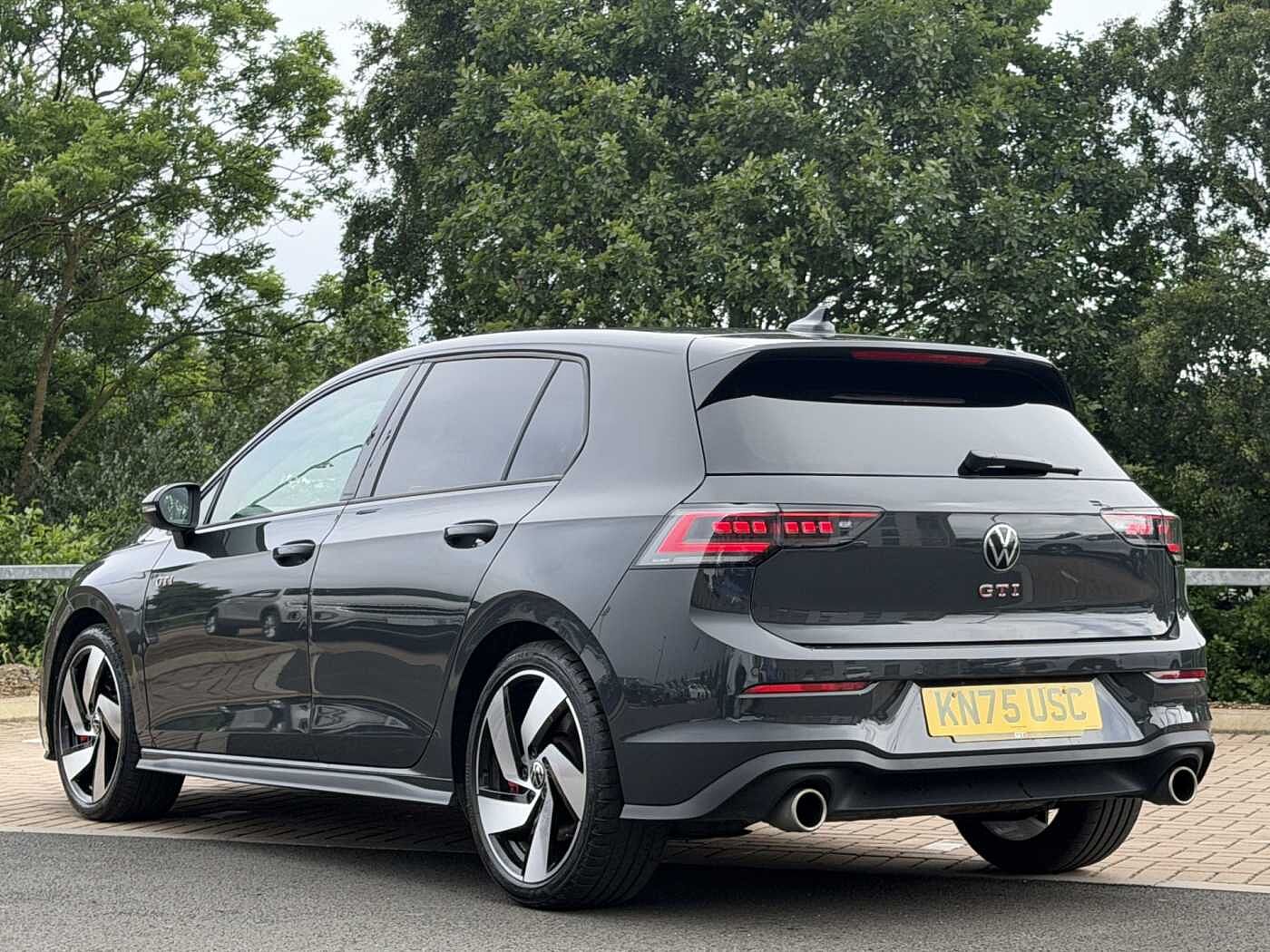 Volkswagen Golf GTI
