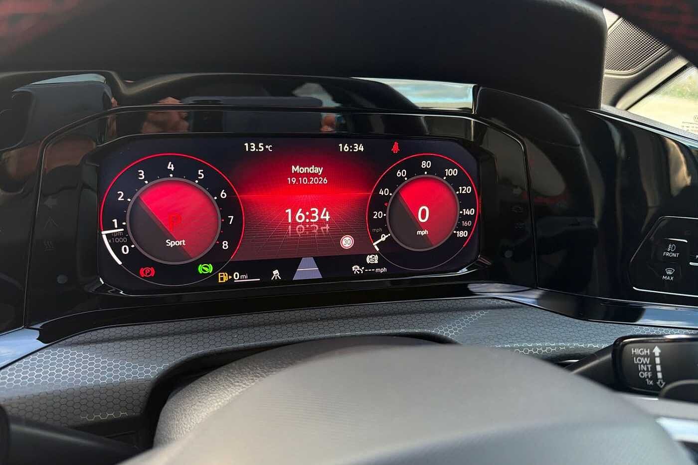 Volkswagen Golf GTI