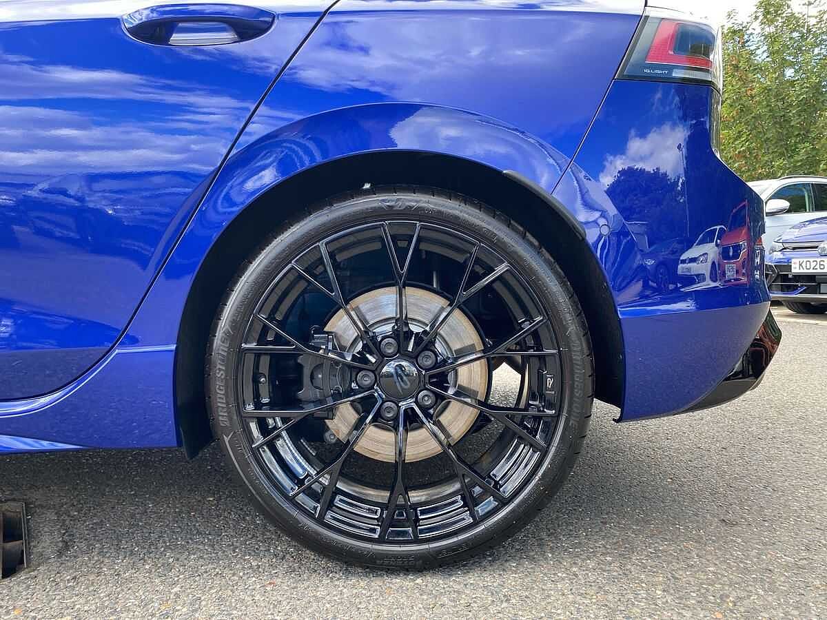 Volkswagen Golf R