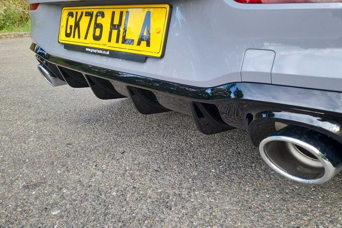 Volkswagen Golf GTI