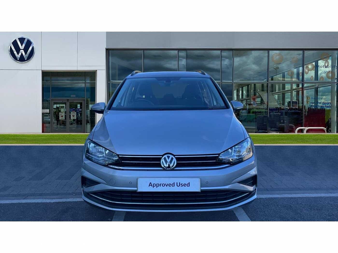 Volkswagen Golf SV