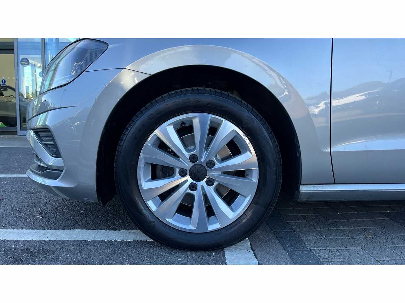 Volkswagen Golf SV