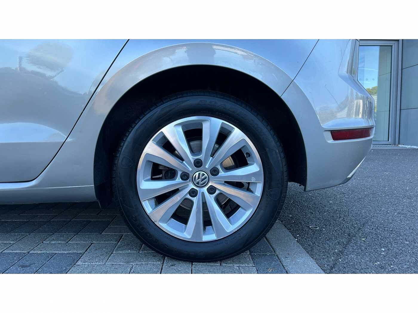 Volkswagen Golf SV