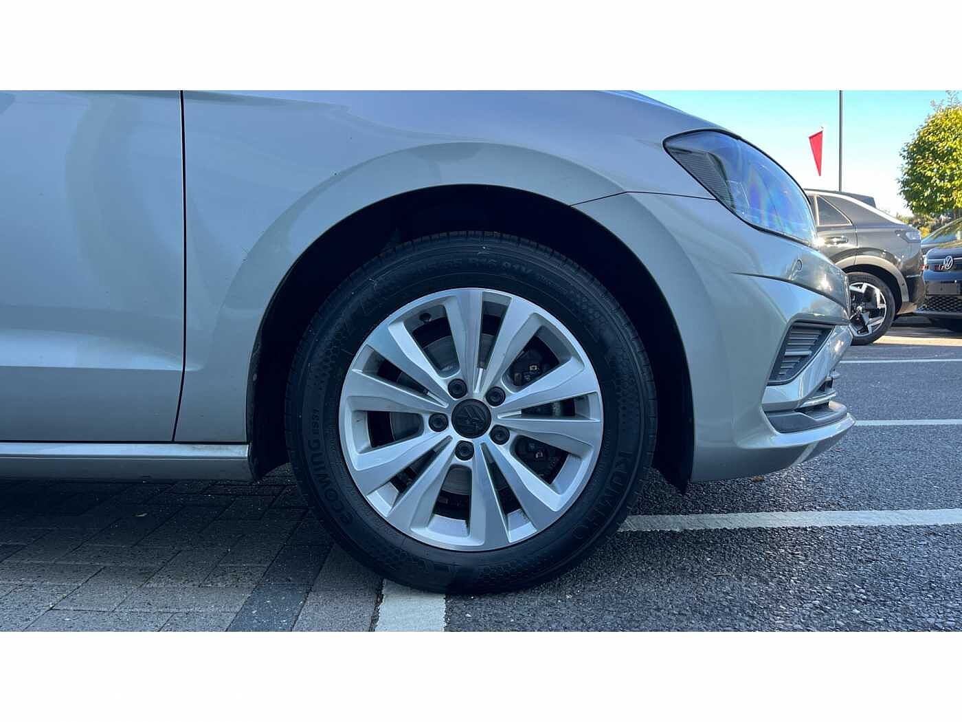Volkswagen Golf SV