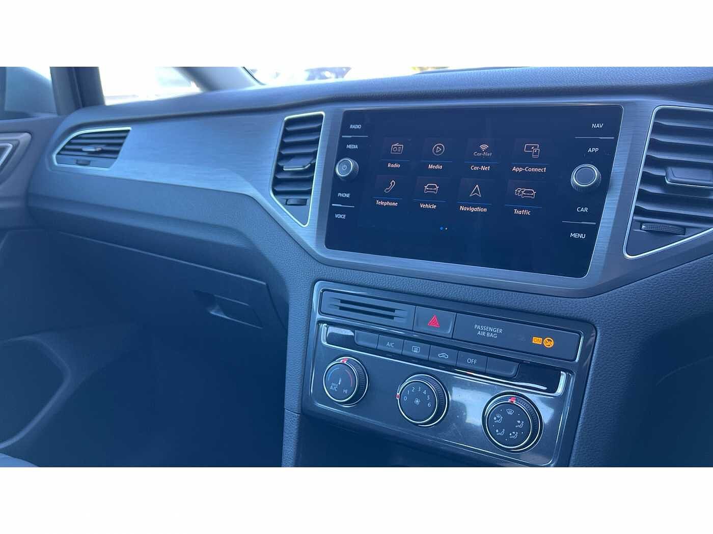 Volkswagen Golf SV