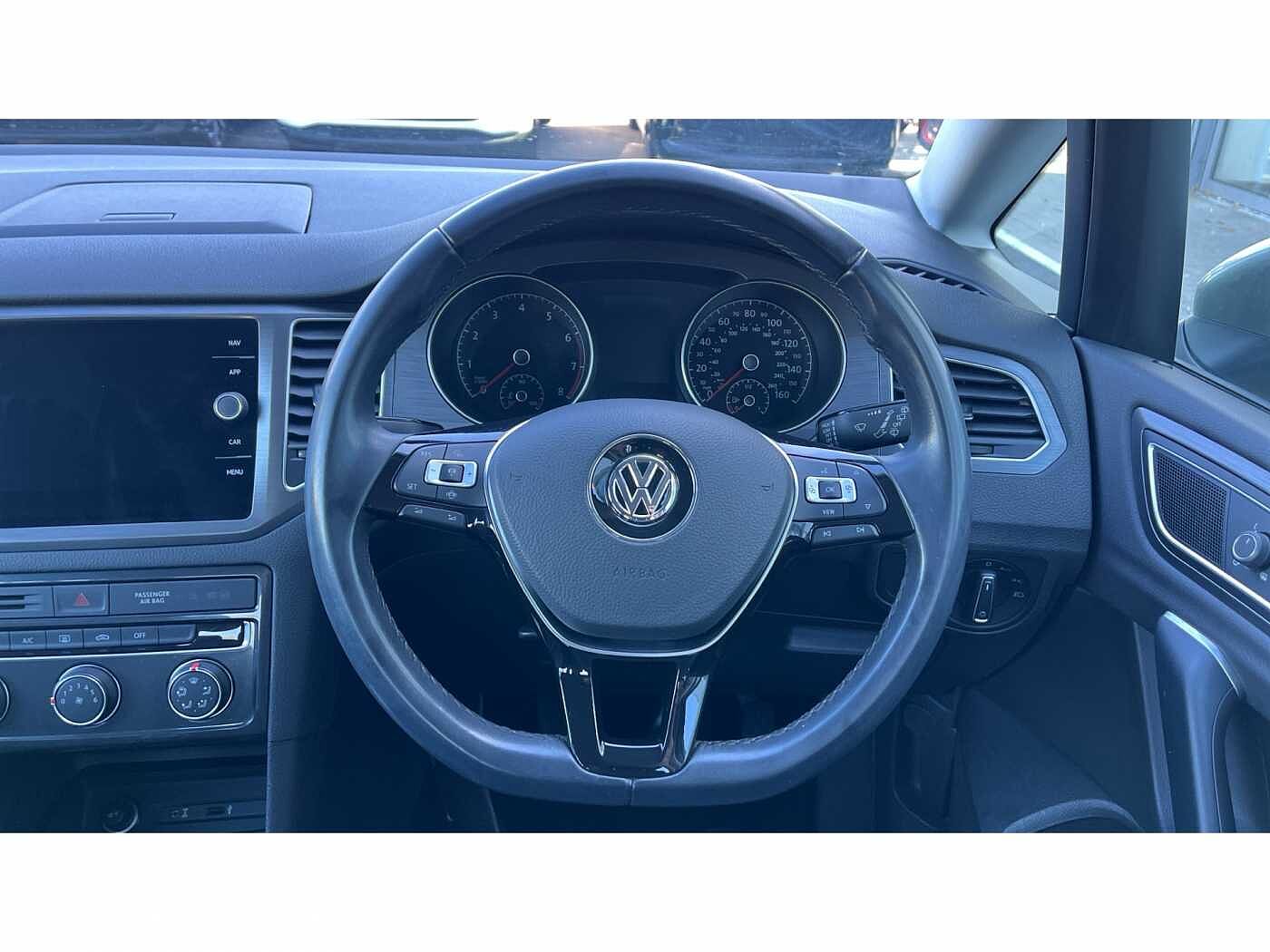 Volkswagen Golf SV