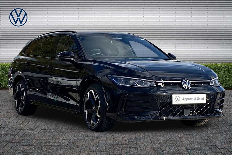 Volkswagen Passat 1.5 TSI eHybrid 19.7kWh R-Line Estate 5dr Petrol Plug-in Hybrid DSG Euro 6 (s/s)