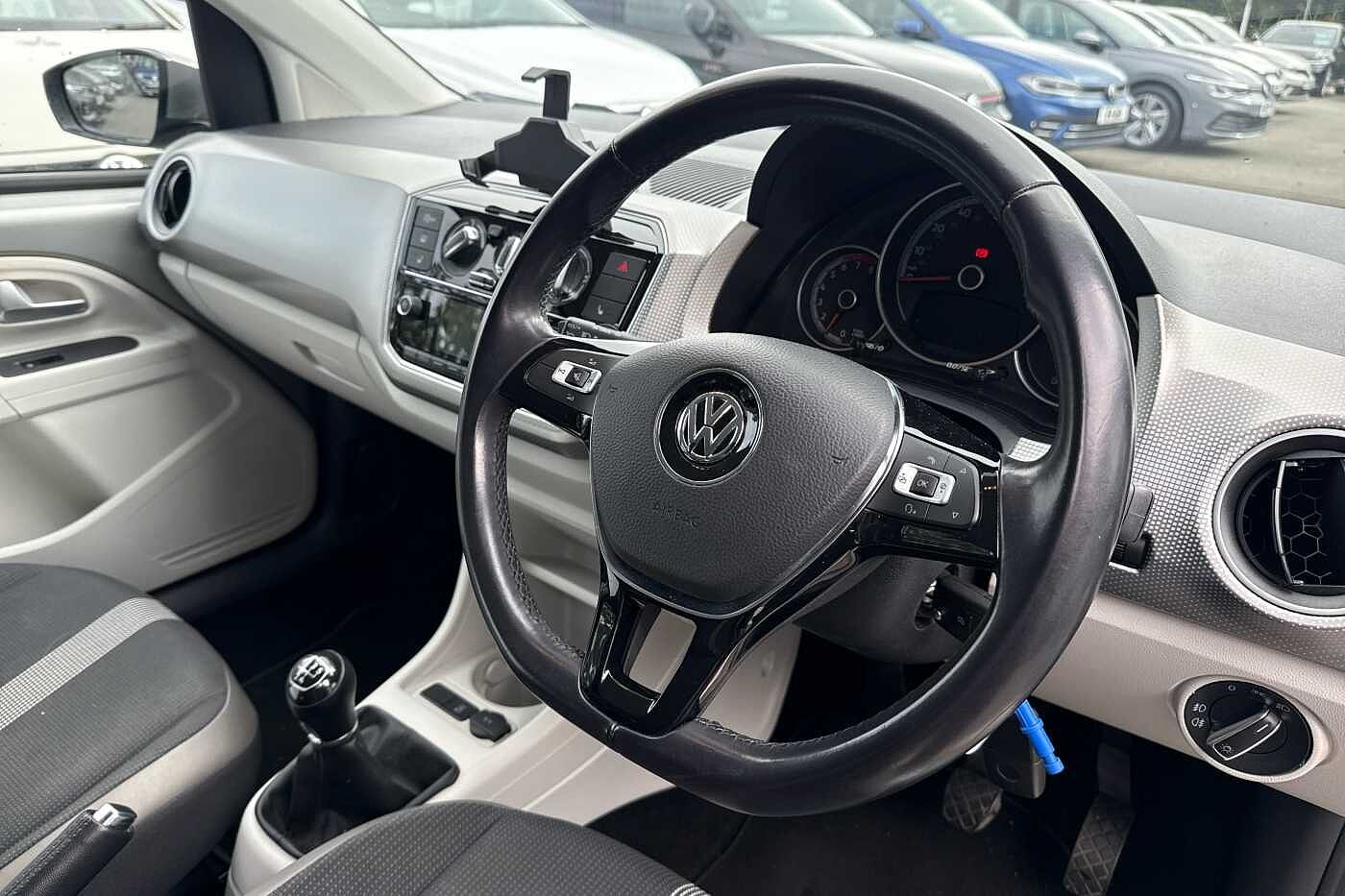 Volkswagen up!