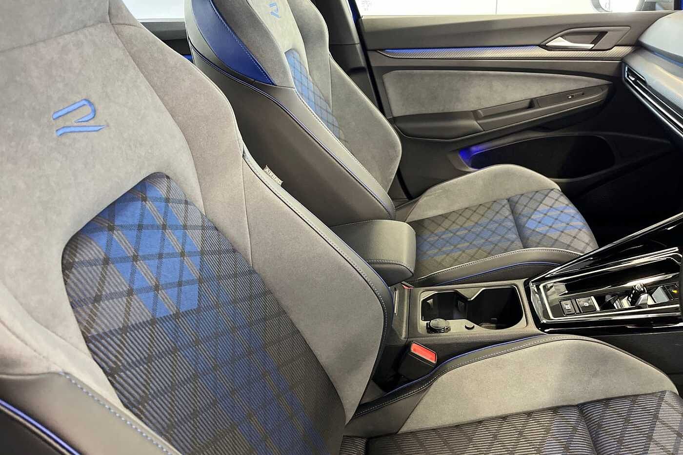 Volkswagen Golf R