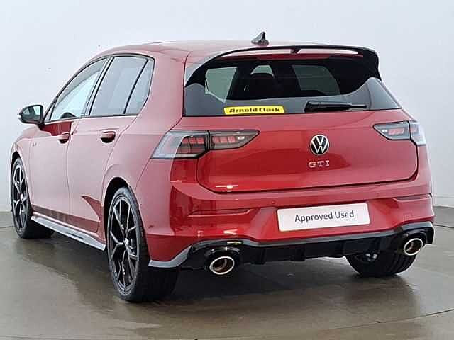 Volkswagen Golf GTI