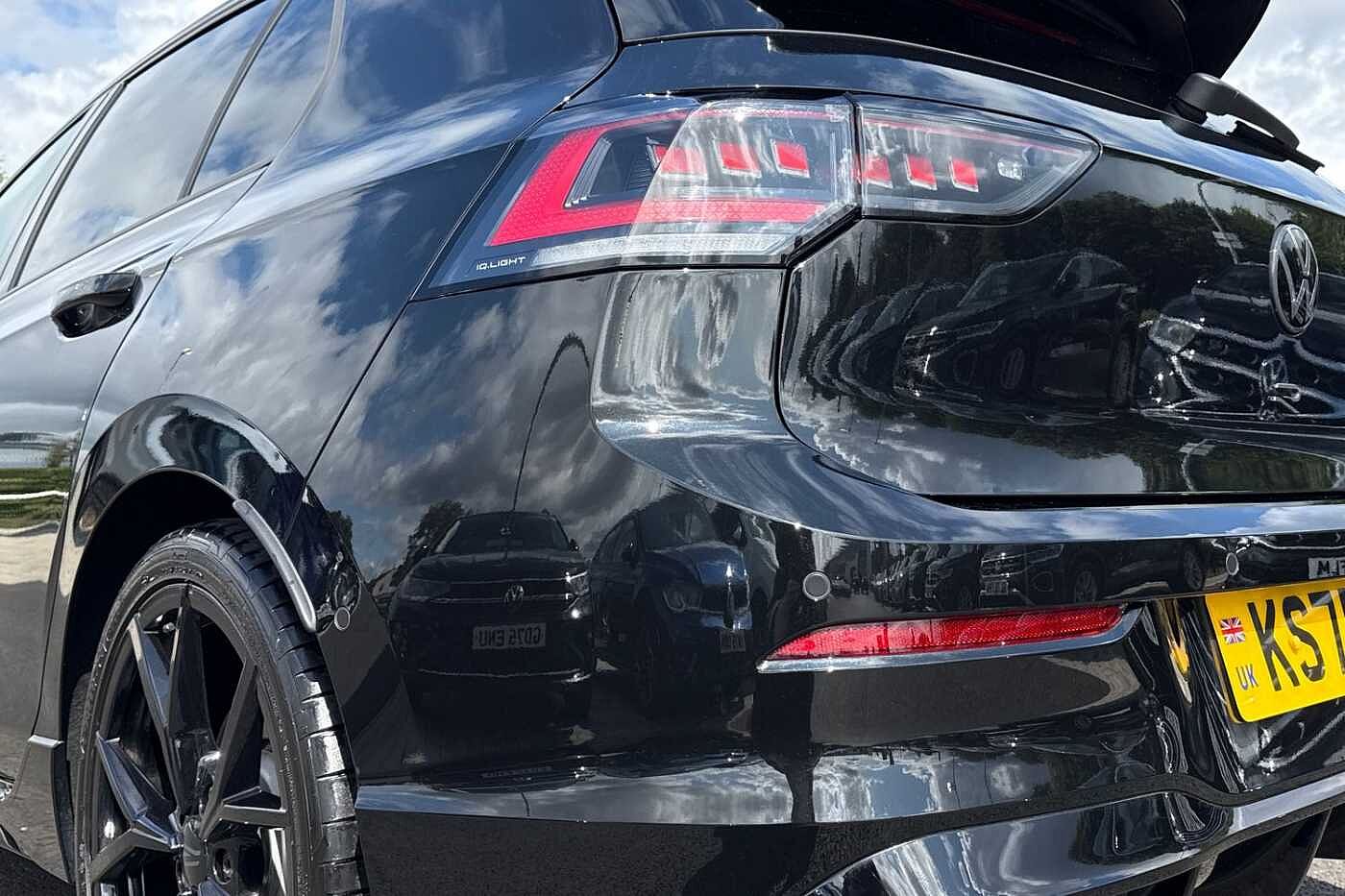 Volkswagen Golf R