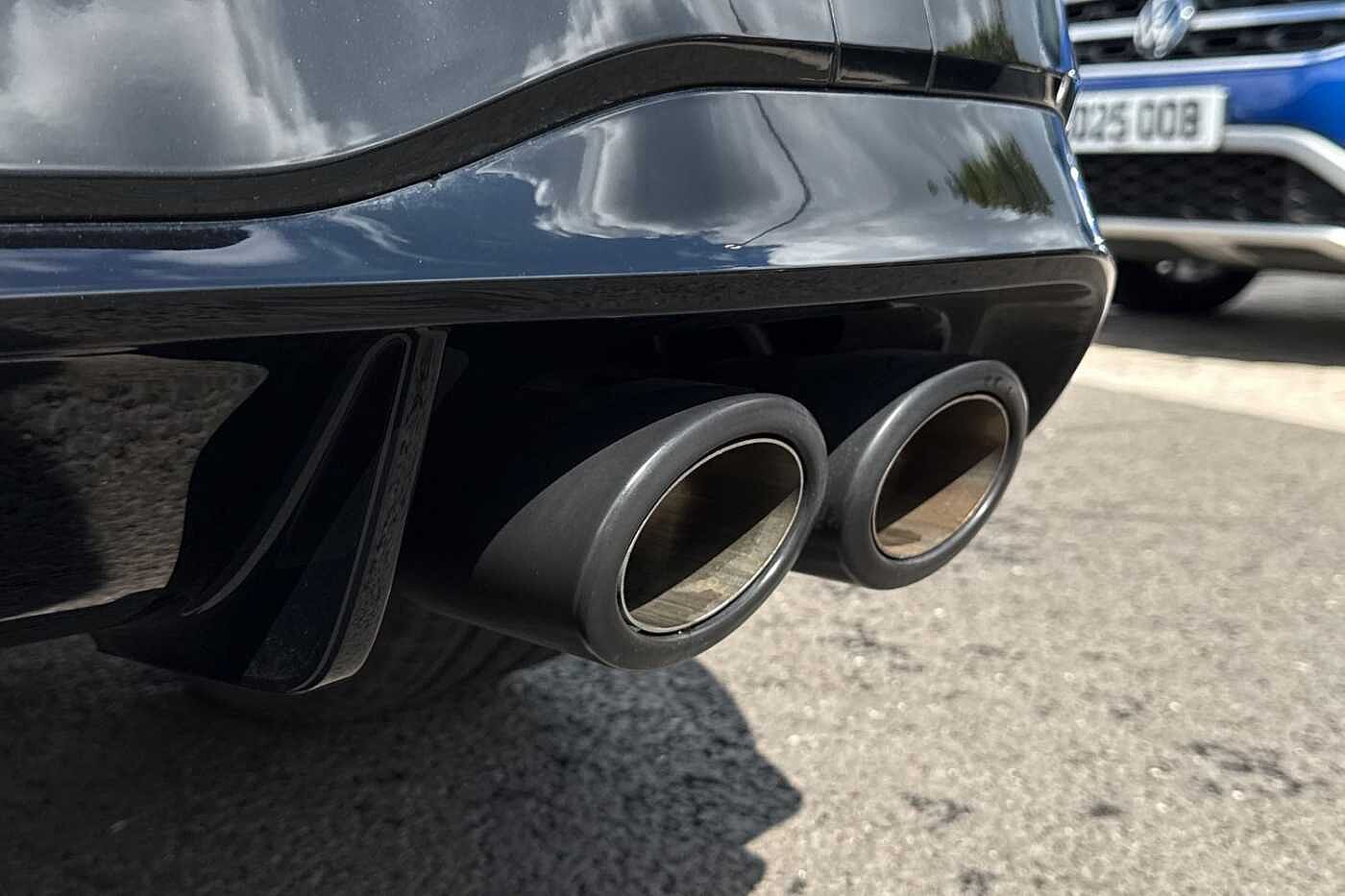 Volkswagen Golf R